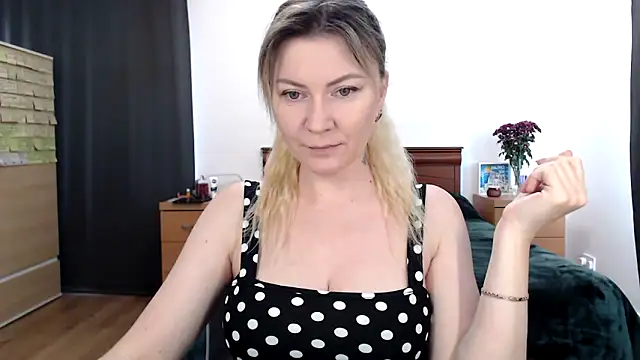 ParadiseAlina online show from 17, 11, 2025