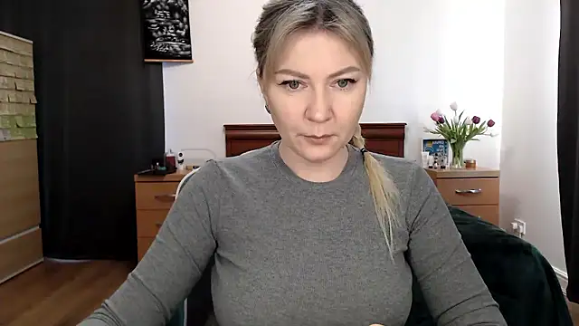 ParadiseAlina online show from 13, 1, 2026