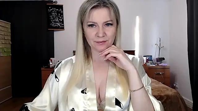 ParadiseAlina online show from 29, 4, 2026