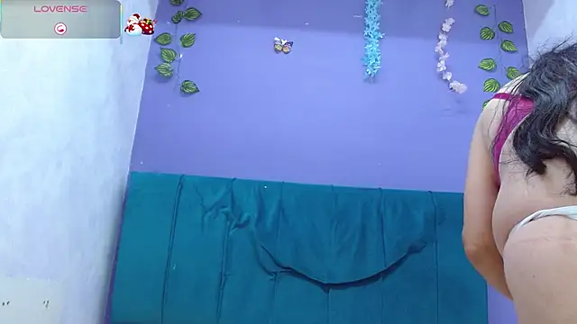 andrealopezcm101 online show from 28, 11, 2025