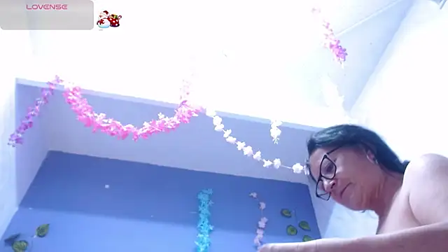 andrealopezcm101 online show from 21, 12, 2025