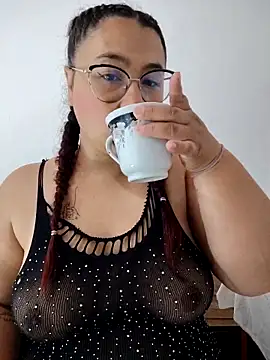 Freyacooper online show from 28, 11, 2025