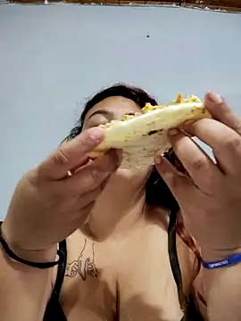 Freyacooper online show from 24, 9, 2025