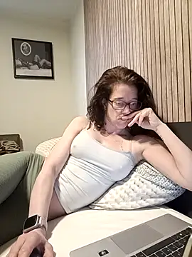 JezebelDutch online show from 8, 3, 2026