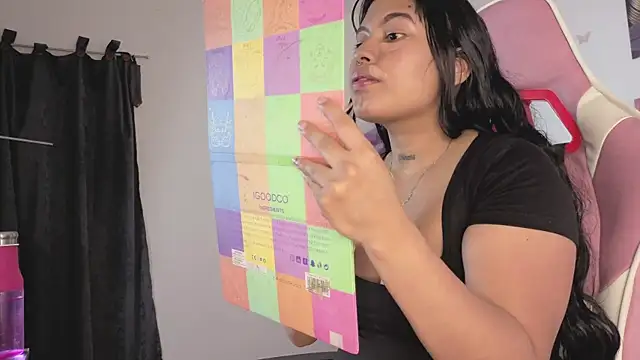 Candy Chloe02 online show from 9, 4, 2026