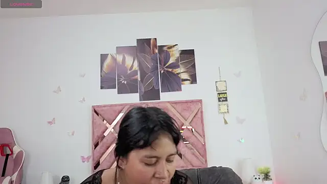 Candy Chloe02 online show from 22, 5, 2026