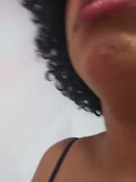 SheyLopez online show from 11, 11, 2025