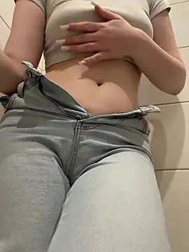 Cumonmme online show from 13, 2, 2026