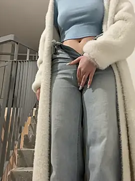 Cumonmme online show from 9, 2, 2026