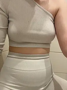 Cumonmme online show from 17, 12, 2025