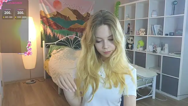 Wendy Cutie online show from 15, 9, 2025