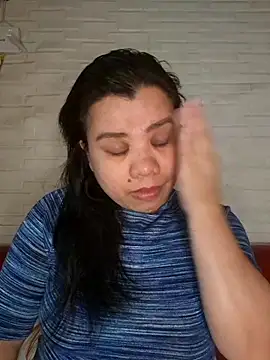 hotlyn45 online show from 2, 4, 2026