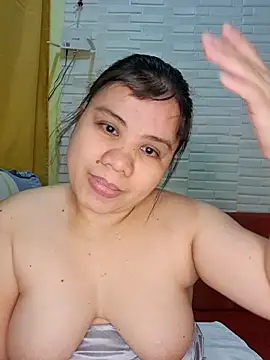 hotlyn45 online show from 10, 2, 2026