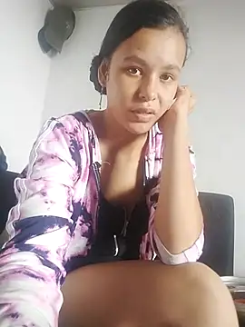 Snapshot of marisolcardona chatting on 24, 9, 2025 marisolcardona online show from 24, 9, 2025