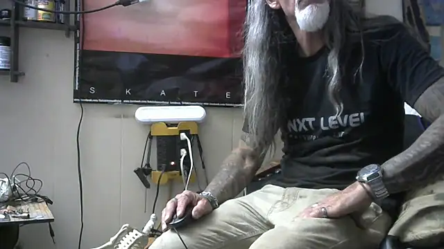 crassanova online show from 4, 5, 2026