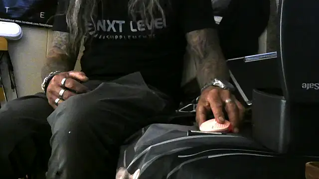 crassanova online show from 22, 4, 2026