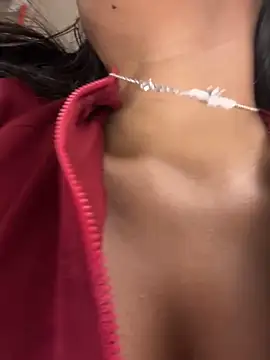 BrunetteBliss69 online show from 15, 5, 2026
