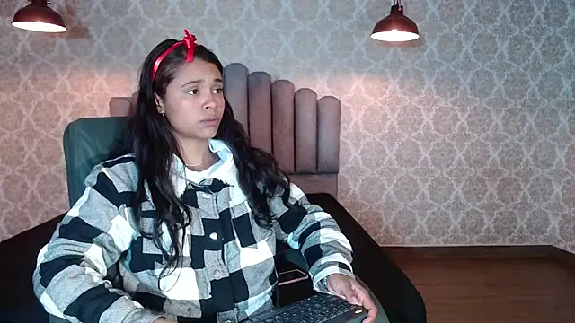 Kristall 06 online show from 18, 10, 2025