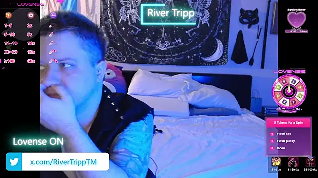Snapshot of RiverTripp chatting on 25, 5, 2026 RiverTripp online show from 25, 5, 2026