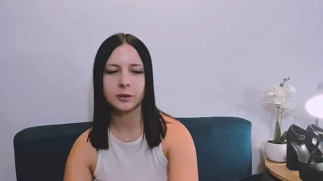 TaliaAdorable online show from 13, 1, 2026