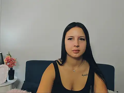 TaliaAdorable online show from 3, 10, 2025