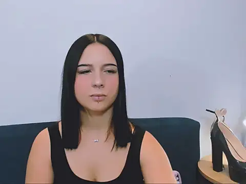 TaliaAdorable online show from 15, 12, 2025