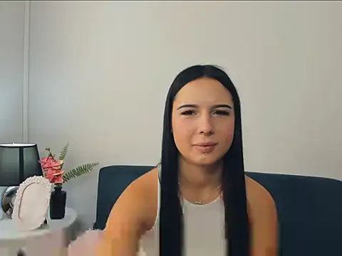 TaliaAdorable online show from 4, 10, 2025