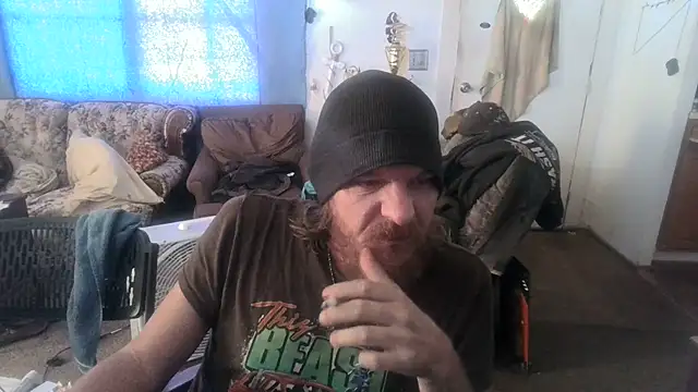 Poundtown1226 online show from 9, 9, 2025