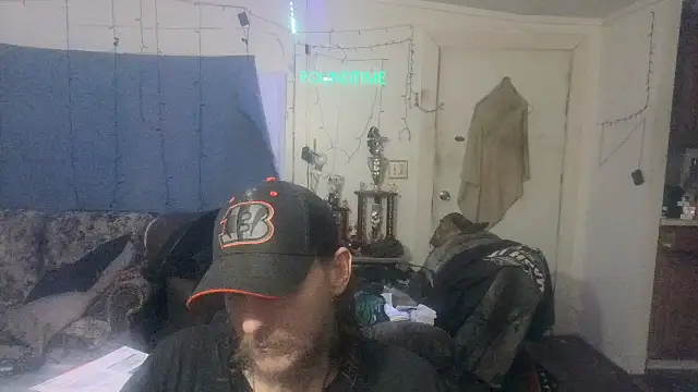 Poundtown1226 online show from 7, 1, 2026