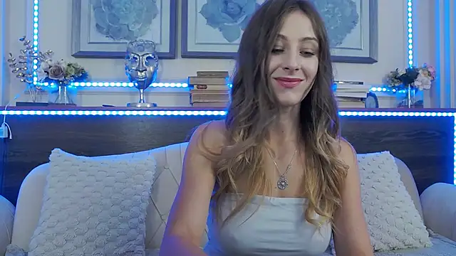 MuseDollX online show from 4, 10, 2025