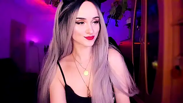 MistressJolie online show from 1, 2, 2025