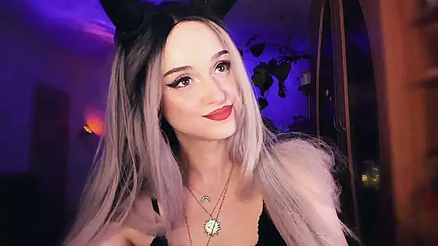 MistressJolie online show from 8, 3, 2025