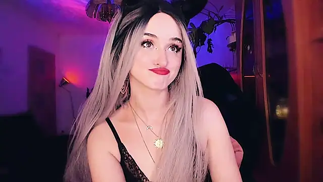 MistressJolie online show from 25, 2, 2025