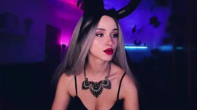 MistressJolie online show from 18, 11, 2025