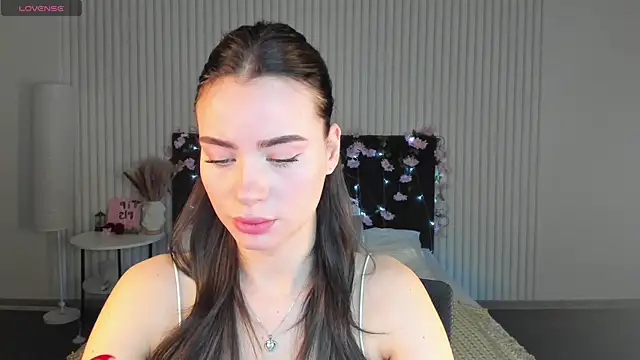 Ameli Povilain online show from 22, 12, 2025