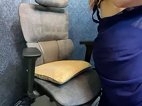 YoursSuku online show from 28, 9, 2025