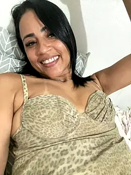 Katianesantos online show from 11, 10, 2025