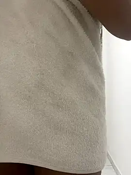 Katianesantos online show from 14, 11, 2025