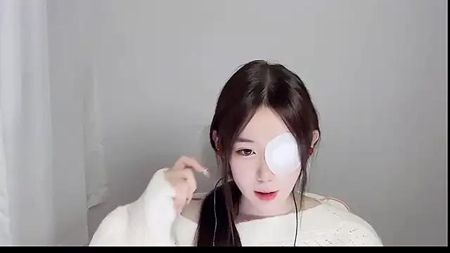 Xiao-runbao online show from 15, 10, 2025