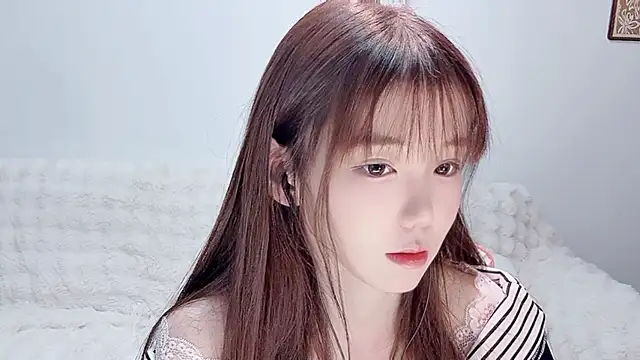 Xiao-runbao online show from 5, 12, 2025