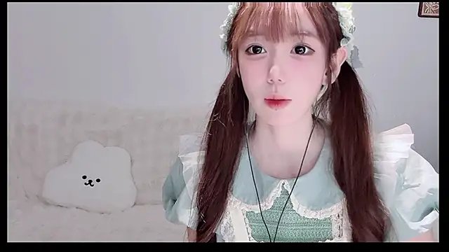 Xiao-runbao online show from 18, 12, 2025