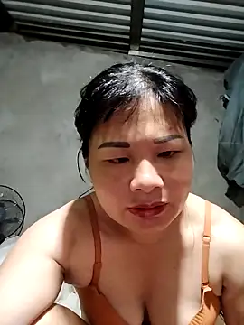 kute-00 online show from 4, 10, 2025