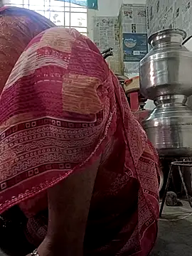 Snapshot of monu_bhabi chatting on 28, 2, 2026 monu bhabi online show from 28, 2, 2026