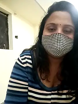 Shikha-mehra7 online show from 4, 11, 2025