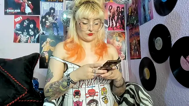 Avril Maria online show from 16, 3, 2026