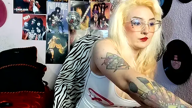 Avril Maria online show from 18, 5, 2026