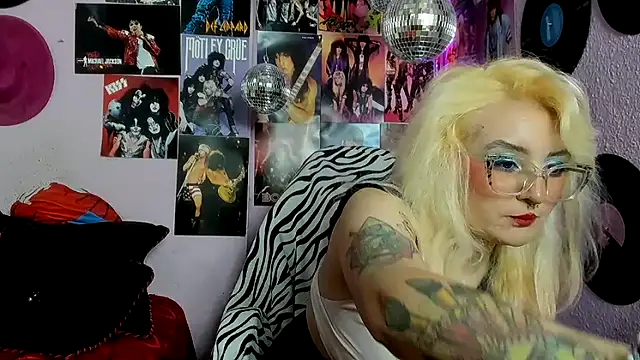 Avril Maria online show from 16, 5, 2026