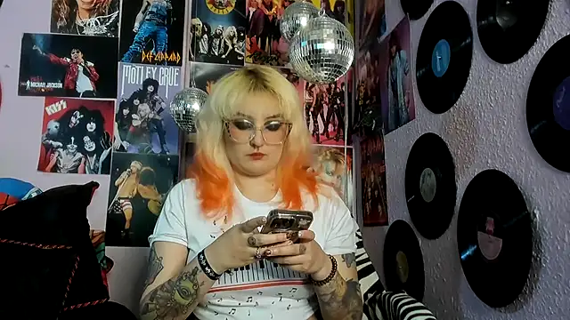 Avril Maria online show from 8, 3, 2026