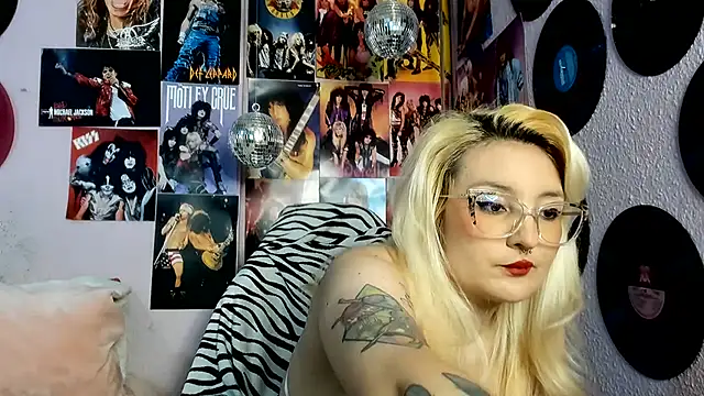 Avril Maria online show from 8, 7, 2026