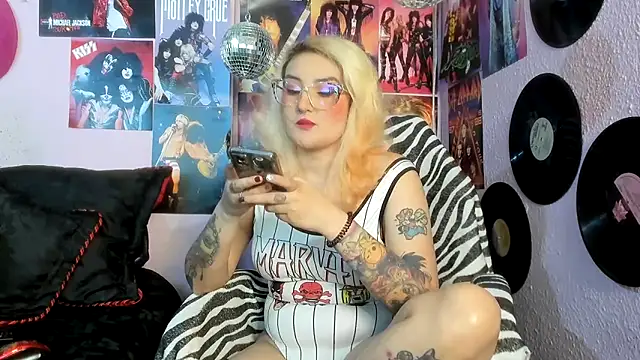 Avril Maria online show from 5, 2, 2026